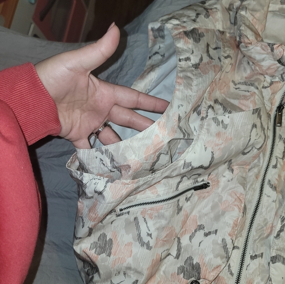 NWT- FP Movement vest - Picture 2 of 10